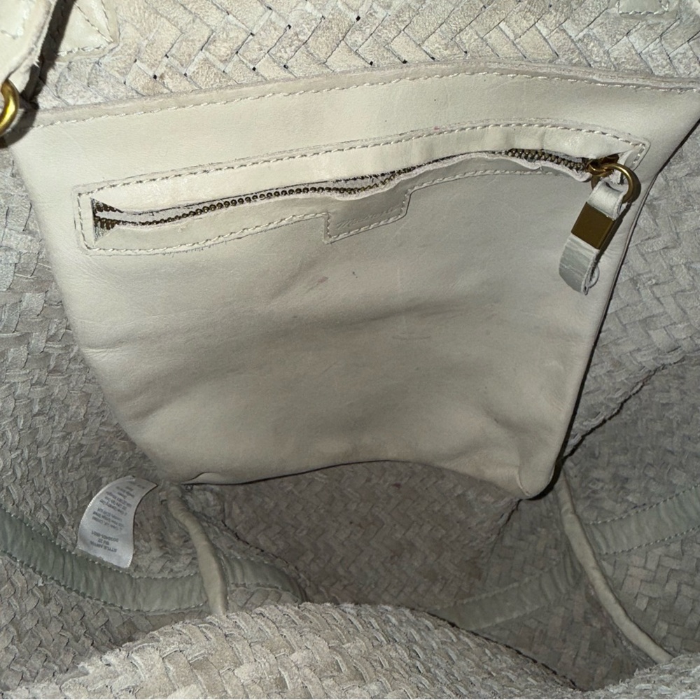 Madewell The Medium Transport Tote: Woven Leather Edition Ashen Sage - Picture 8 of 14